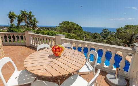 Lloret de Mar 413: Meer, Ozean, Küste, Balkon, Gartenmöbel, Eco Hotel, Resort, Geländer, Tropen, Stuhl