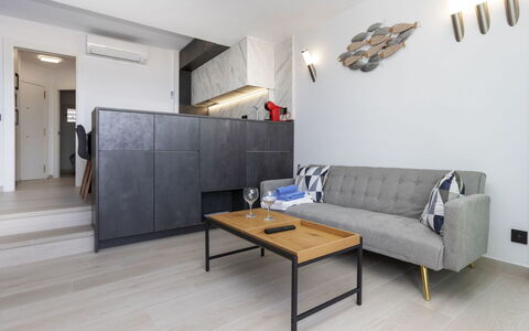 Caravela Beach: Couch, Möbel, Komfort, Tabelle, Interior Design, Gebäude, Die Architektur, Flooring, Wohnzimmer