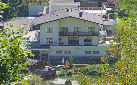 See 208: Gebäude, Pflanze, Fenster, Blatt, Botanik, Haus, Gelb, Urban Design, Baum, Biome