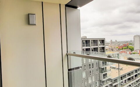 Lincoln Court: Eigentum, Himmel, Gebäude, Wolke, Fenster, Urban Design, Verbundwerkstoff, Fassade, Glas
