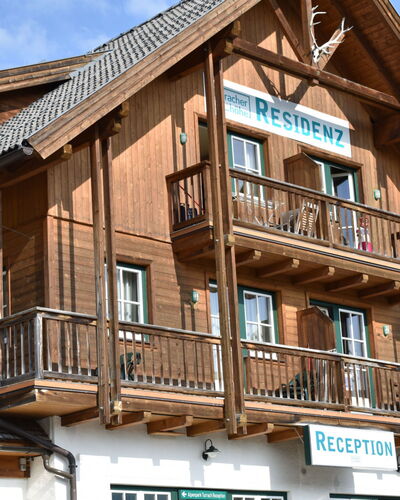 Studio #7 mit Balkon 121.5