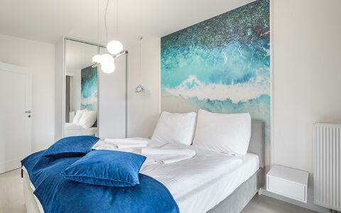 Gea Eco: Wolke, Himmel, Wasser, Berg, Gebäude, Hochland, Baum, Gewässer, Fenster, See
