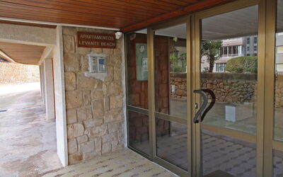 Apartamentos Levante Beach