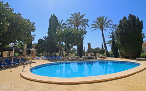 Las Cabañas: Wasser, Himmel, Daytime, Azurblau, Natur, Freizeit, Baum, Arecales, Grundeigentum, Schatten