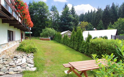 Harrachov Pool & Garden