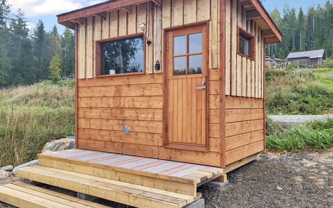 Kolin Kangastus Apila 1: Bett, Möbel, Schlafzimmer, Interior Design, Bedding, Bettdecke, Flooring, Holz, Fussboden, Zimmer