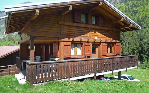 Pierre Blanche: Eigentum, Pflanze, Fenster, Himmel, Holz, Haus, Gebäude, Baum, Hütte, Gras
