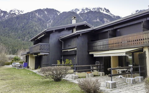 Le Pramouny: Bergforms, Berg, Eigentum, Haus, Gebirge, Gebäude, Zuhause, Die Architektur, Alpen, Bergstation