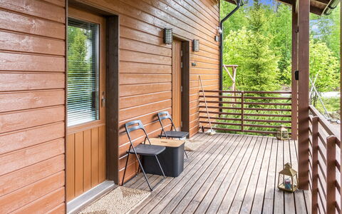 Kanervarinne: Bett, Möbel, Schlafzimmer, Interior Design, Bedding, Bettdecke, Flooring, Holz, Fussboden, Zimmer
