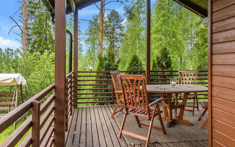 Kanervarinne: Bett, Möbel, Schlafzimmer, Interior Design, Bedding, Bettdecke, Flooring, Holz, Fussboden, Zimmer