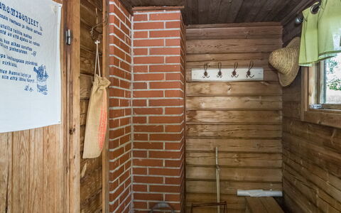 Kekkola: Bett, Möbel, Schlafzimmer, Interior Design, Bedding, Bettdecke, Flooring, Holz, Fussboden, Zimmer