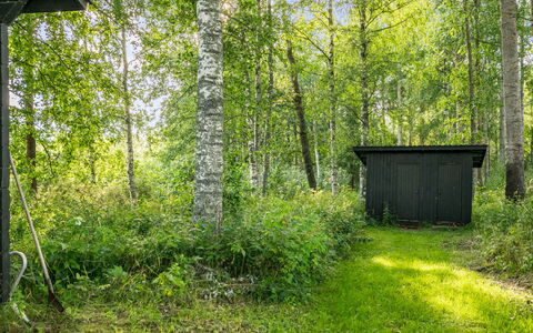 Kekkola: Bett, Möbel, Schlafzimmer, Interior Design, Bedding, Bettdecke, Flooring, Holz, Fussboden, Zimmer