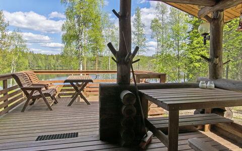 Osmola: Bett, Möbel, Schlafzimmer, Interior Design, Bedding, Bettdecke, Flooring, Holz, Fussboden, Zimmer