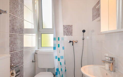 Koka: Armatur, Zapfhahn, Eigentum, Sinken, Bad Sink, Badezimmer, Gebäude, Lila, Azurblau