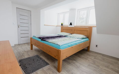 Tanvald: Möbel, Gebäude, Azurblau, Komfort, Holz, Interior Design, Bettrahmen, Die Architektur, Rechteck