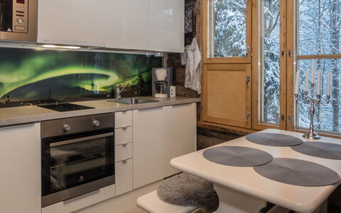 Salmikangas F1: Interior Design, Küche, Holz, Möbel, Countertop, Küchengerät, Major Appliance, Beleuchtung, Zuhause, Zimmer