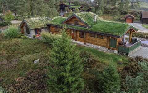 Kakebu: Schnee, Himmel, Berg, Fenster, Wolke, Gebäude, Haus, Steigung, Baum, Hütte