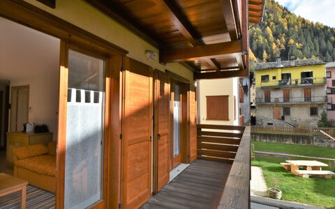 Cà Serena: Gebäude, Eigentum, Himmel, Wolke, Pflanze, Holz, Die Architektur, Fenster, Tür, Grundeigentum