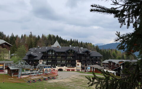 Morillon 604: Himmel, Wolke, Pflanze, Hochland, Baum, Landschaft, Freizeit, Berg, Gebirge, Gras