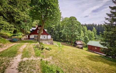 Sunny Slope & Sauna: Baum, Hütte, Haus, Zuhause, Ländliches Gebiet, Dorf, Bauernhaus, Wald, Hütte, Lärche