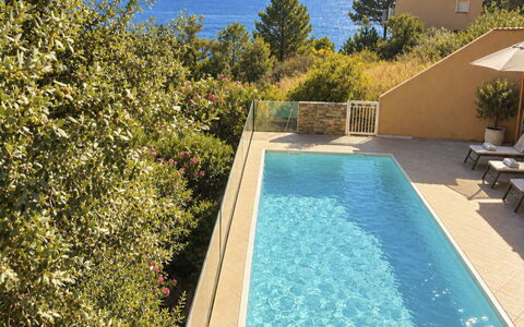 Villa Orizonte: Schwimmbad, Resort, Gartenmöbel, Verbundwerkstoff, Eco Hotel, Schatten, Villa, Sonnenliege, Estate, Hazienda