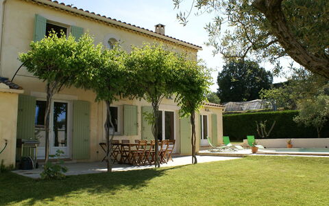 Clos Saint Joseph: Eigentum, Haus, Gebäude, Zuhause, Grundeigentum, Garten, Estate, Die Architektur, Fassade, Gras
