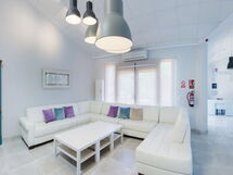 Villa Royal House Work & Fun