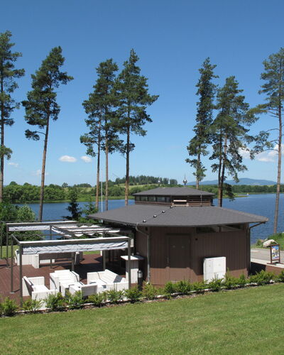Lakeside Village 23
