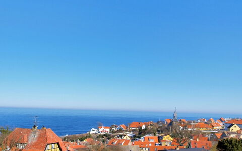 Thyrne - 500M from the Sea: Himmel, Blau, Horizont, Sommer, Haus, Wohngebiet, Zuhause, Meer, Dach, Menschliche Siedlung