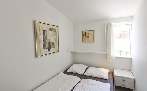 Thyrne - 500M from the Sea: Bett, Schlafzimmer, Interior Design, Wand, Möbel, Bettdecke, Bedding, Fussboden, Holz, Flooring