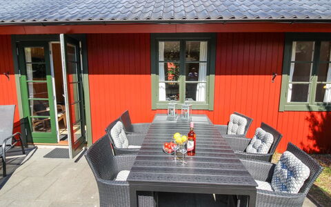 Nis - 200M from the Sea: Dachdecken, Hütte, Haus, Dach, Zuhause, Bauernhaus, Hütte, Estate, Dorf