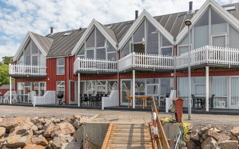 Eija - 5M from the Sea: Holz, Dach, Die Architektur, Zuhause, Haus, Hütte, Abstellgleis, Hartholz, Steigung, Estate