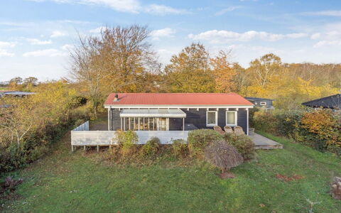 Anni - 250M from the Sea: Holz, Dach, Die Architektur, Zuhause, Haus, Hütte, Abstellgleis, Hartholz, Steigung, Estate