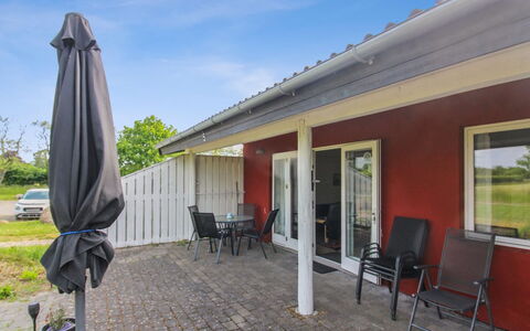 Erica - 6Km from the Sea: Möbel, Interior Design, Stuhl, Flooring, Tabelle, Resort, Fussboden, Decke, Zimmer, Eco Hotel
