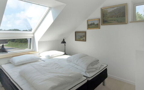 Benna - 120M from the Sea: Bett, Schlafzimmer, Interior Design, Möbel, Bedding, Holz, Decke, Bettdecke, Fussboden, Flooring
