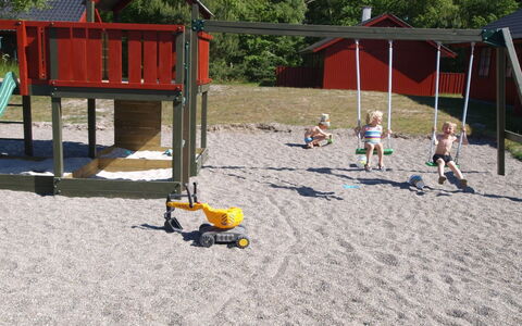 Jose - 300M from the Sea: Dach, Haus, Grundstueck, Zuhause, Hütte, Estate, Gartenbauten, Schatten, Blockhaus, Landscaping