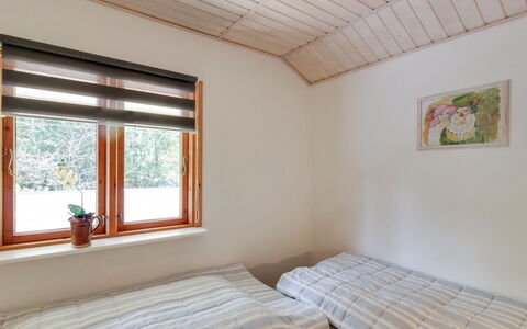 Elsamaria - 400M from the Sea: Interior Design, Holz, Bett, Schlafzimmer, Fussboden, Flooring, Decke, Bettdecke, Möbel, Bedding