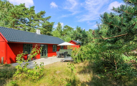Jale - 50M from the Sea: Holz, Haus, Hütte, Zuhause, Dach, Ländliches Gebiet, Abstellgleis, Blockhaus, Gartenbauten, Hartholz