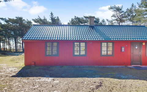 Jale - 50M from the Sea: Holz, Haus, Hütte, Zuhause, Dach, Ländliches Gebiet, Abstellgleis, Blockhaus, Gartenbauten, Hartholz