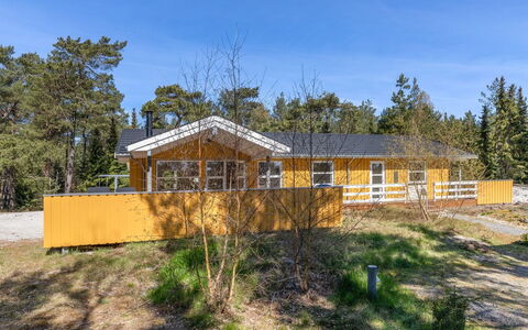 Arndis - 600M from the Sea: Holz, Haus, Hütte, Zuhause, Dach, Ländliches Gebiet, Abstellgleis, Blockhaus, Gartenbauten, Hartholz