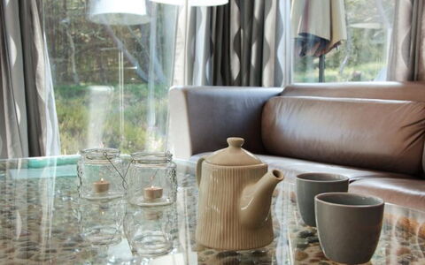 Minka - 1.5Km from the Sea: Möbel, Interior Design, Zuhause, Textil, Beleuchtung, Flooring, Geschirr, Wohnzimmer, Zimmer, Servierware