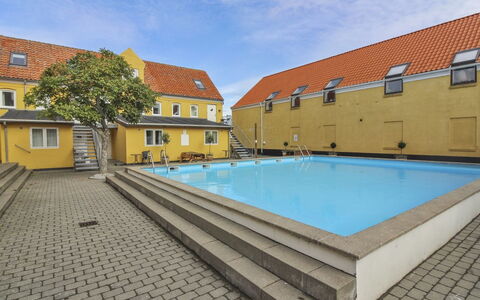 Sylviane - 500M from the Sea: Strauch, Urban Design, Ground, Backstein, Wohnung, Estate, Mauerwerk, Balkon, Landscaping
