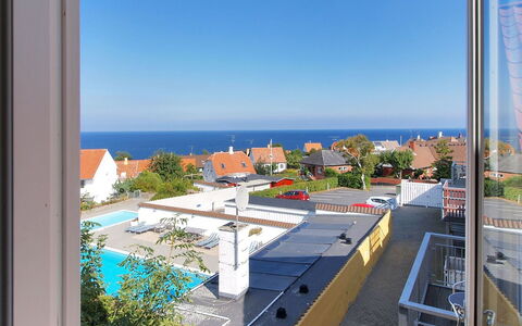 Sylviane - 500M from the Sea: Strauch, Urban Design, Ground, Backstein, Wohnung, Estate, Mauerwerk, Balkon, Landscaping