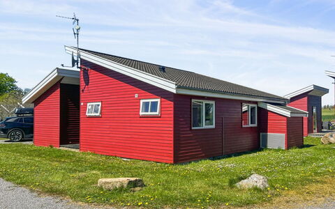 Carlie - 2.8Km from the Sea: Holz, Haus, Hütte, Zuhause, Dach, Ländliches Gebiet, Abstellgleis, Blockhaus, Gartenbauten, Hartholz