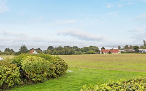 Frederique - 400M from the Sea: Holz, Haus, Hütte, Zuhause, Dach, Ländliches Gebiet, Abstellgleis, Blockhaus, Gartenbauten, Hartholz
