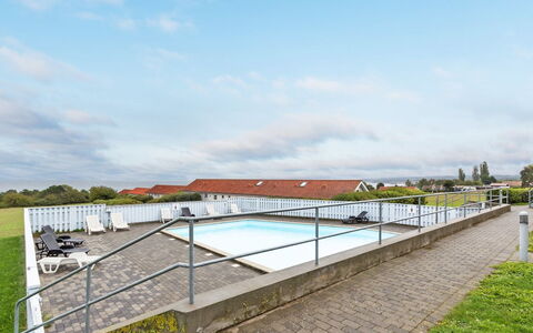 Frederique - 400M from the Sea: Holz, Haus, Hütte, Zuhause, Dach, Ländliches Gebiet, Abstellgleis, Blockhaus, Gartenbauten, Hartholz