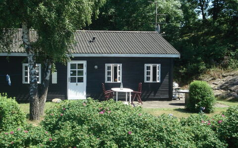 Kristine - 4Km from the Sea: Holz, Haus, Hütte, Zuhause, Dach, Ländliches Gebiet, Abstellgleis, Blockhaus, Gartenbauten, Hartholz