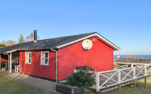 Iikka - 300M from the Sea: Holz, Haus, Hütte, Zuhause, Dach, Ländliches Gebiet, Abstellgleis, Blockhaus, Gartenbauten, Hartholz