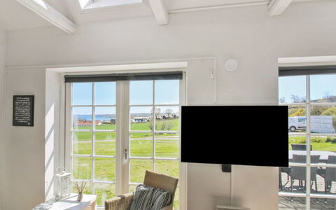 Tinne - 400M from the Sea: Möbel, Flooring, Fussboden, Interior Design, Decke, Zimmer, Stuhl, Wohnzimmer, Daylighting