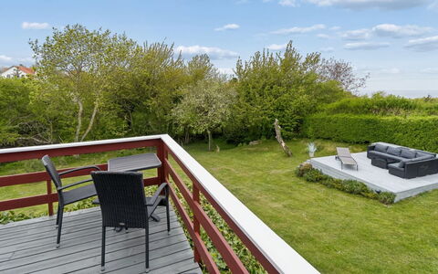 Ebertina - 500M from the Sea: Dach, Haus, Wohngebiet, Zuhause, Estate, Hütte, Design